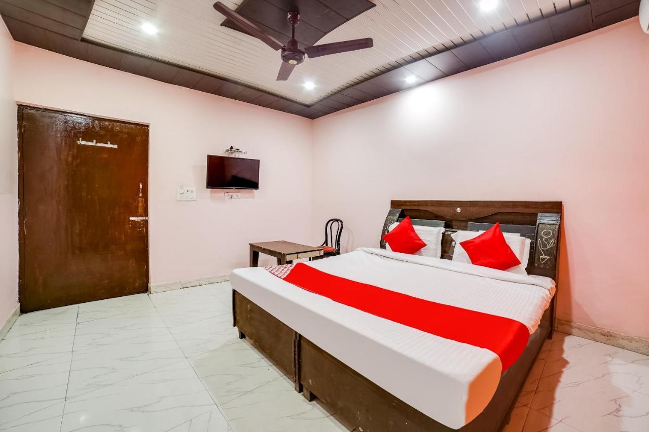 Oyo 70288 Happy Dhaba Hotel Sonipat Exterior photo