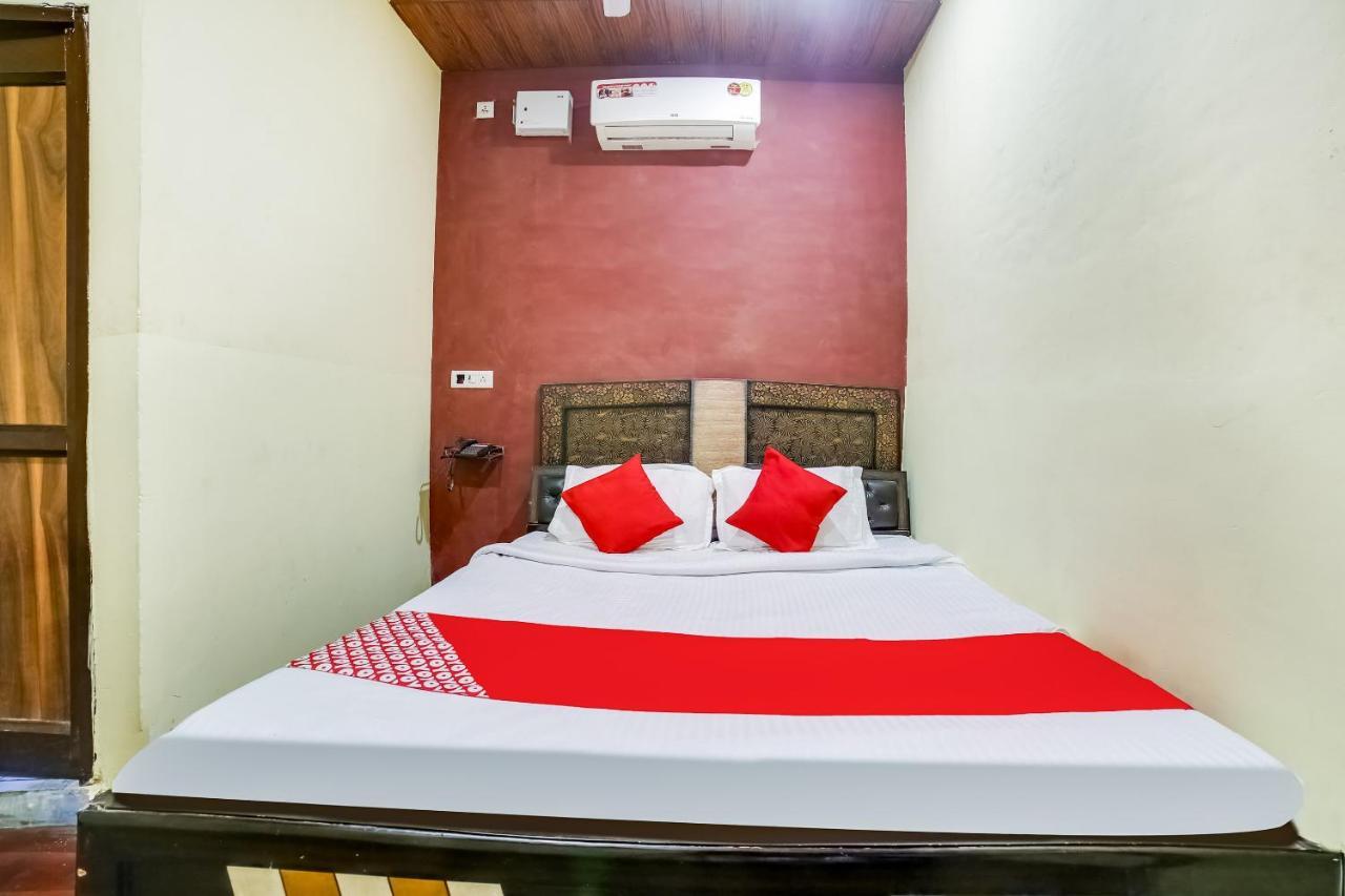 Oyo 70288 Happy Dhaba Hotel Sonipat Exterior photo